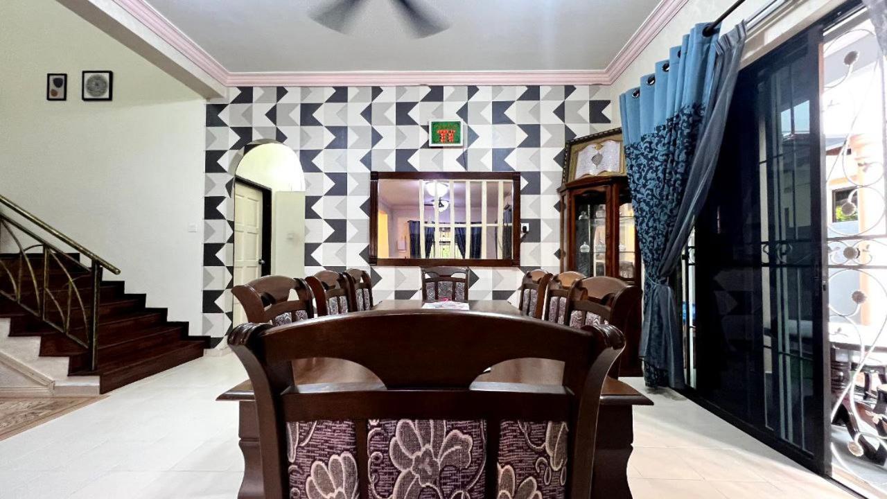 Yb Guest House 4 Bilik 5 Katil Chukai Eksteriør bilde