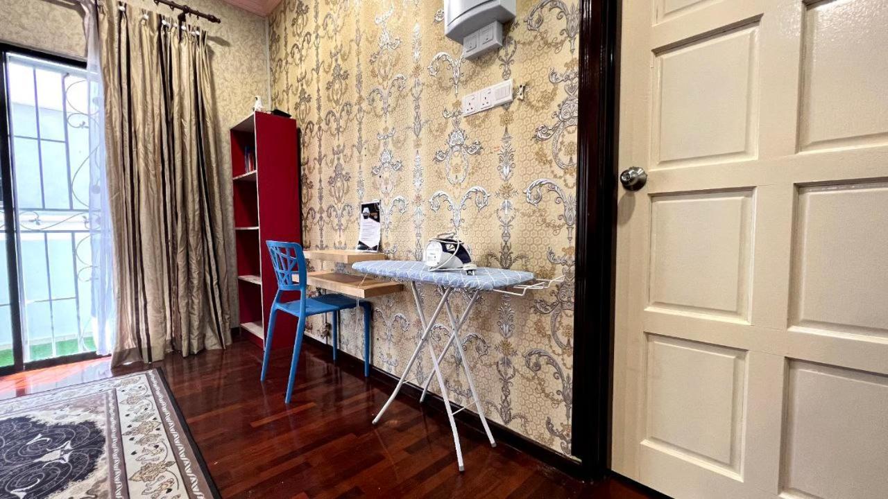 Yb Guest House 4 Bilik 5 Katil Chukai Eksteriør bilde
